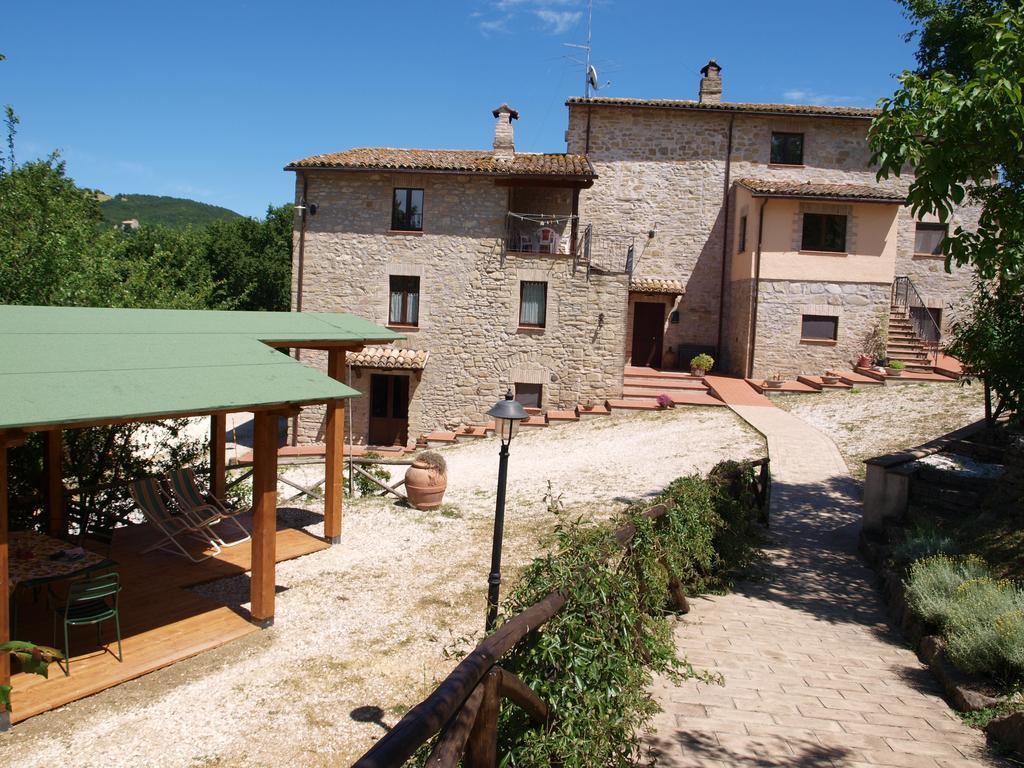 Villa Agriturismo La Quercia Gentile Valfabbrica Exterior foto